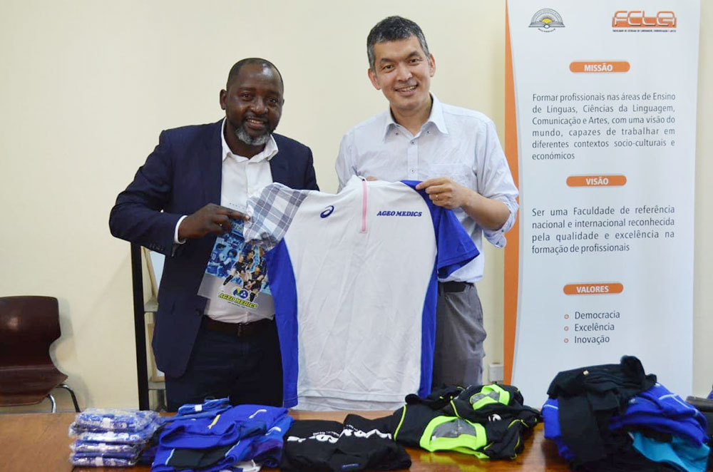 埼玉上尾メディックスの旧ウエアやグッズがモザンビークへ届けられました