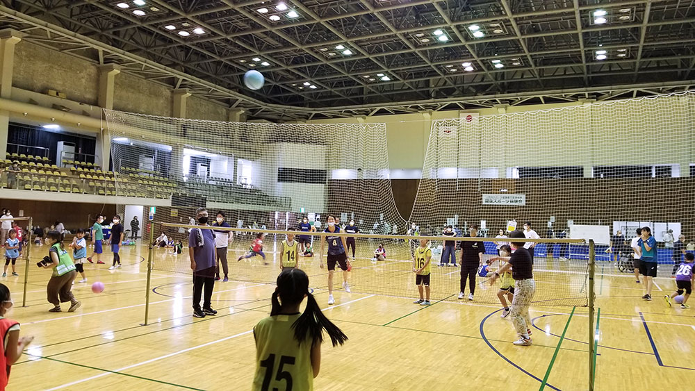 上尾市スポーツ健康都市宣言記念　健康スポーツ体験会～親子ふれあいバレーボール教室レポート～