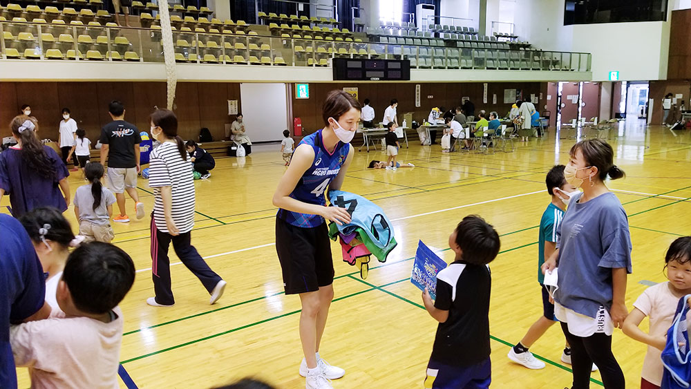 上尾市スポーツ健康都市宣言記念　健康スポーツ体験会～親子ふれあいバレーボール教室レポート～