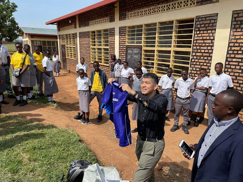 埼玉上尾メディックスの旧ウエアやグッズが各地へ届けられました【活動報告Voｌ.2】