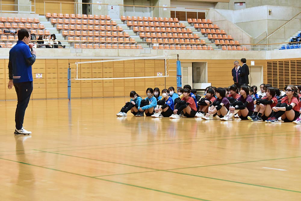 和5年度　小学6年生バレーボーラー育成講習会に参加しました！