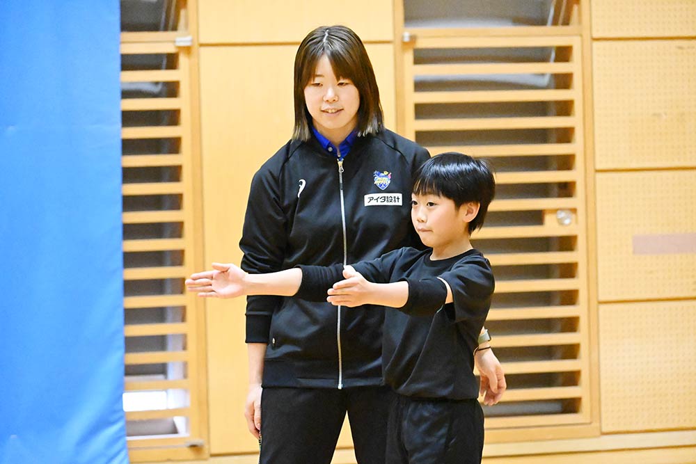 和5年度　小学6年生バレーボーラー育成講習会に参加しました！