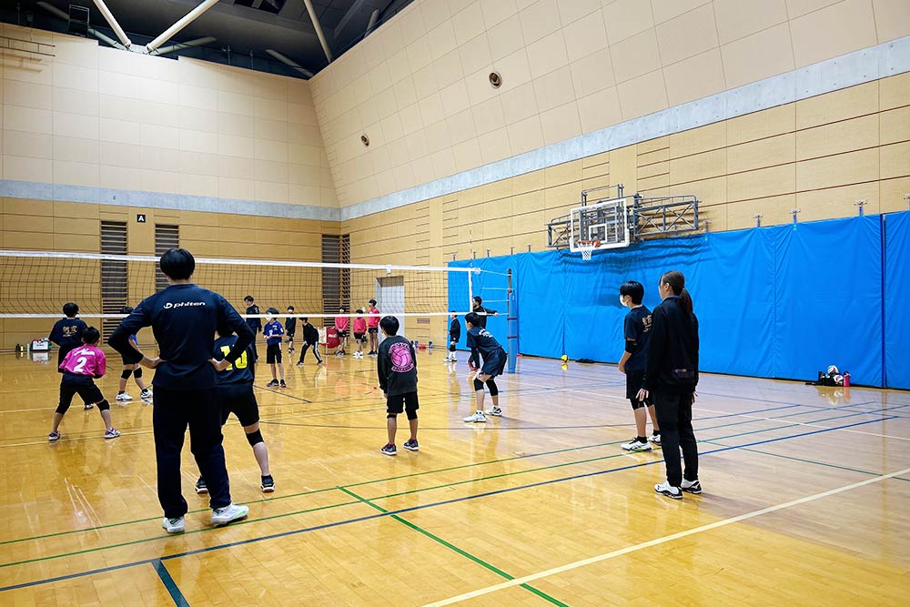 和5年度　小学6年生バレーボーラー育成講習会に参加しました！