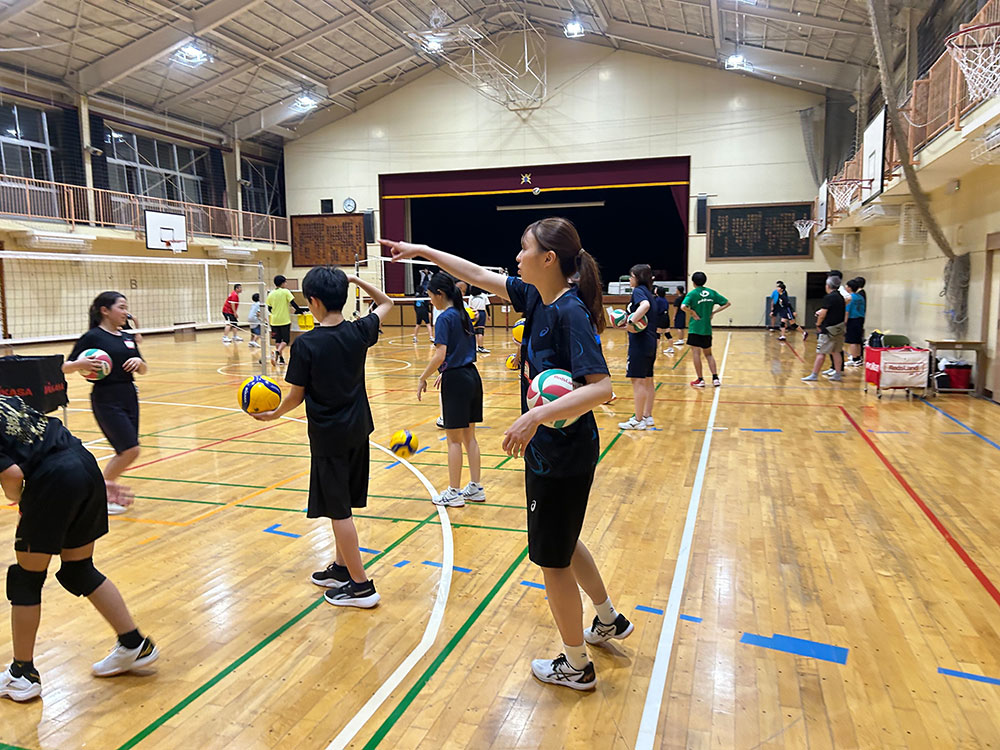 レッズランドスポーツクラブ　バレーボール教室の講師に就任！！