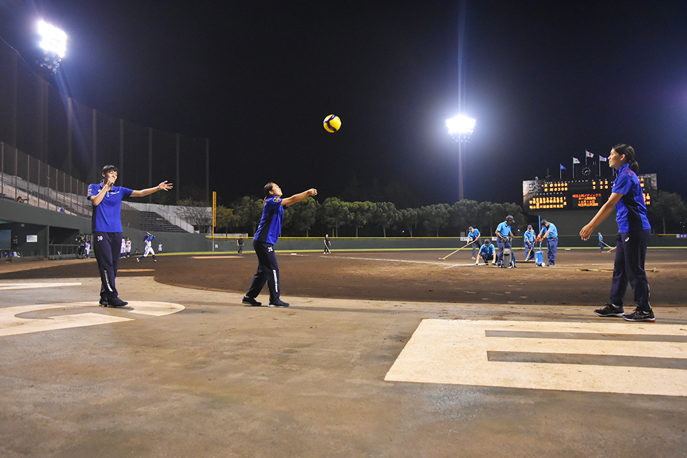 冨永こよみ選手の女子プロ野球リーグ始球式を終えて
