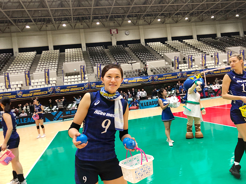 全選手によるサインボール投げ込みプレゼント