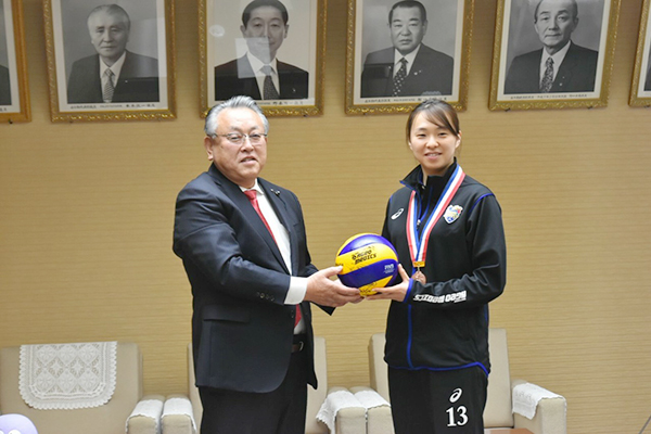 埼玉県知事、県議会議長へ表敬訪問