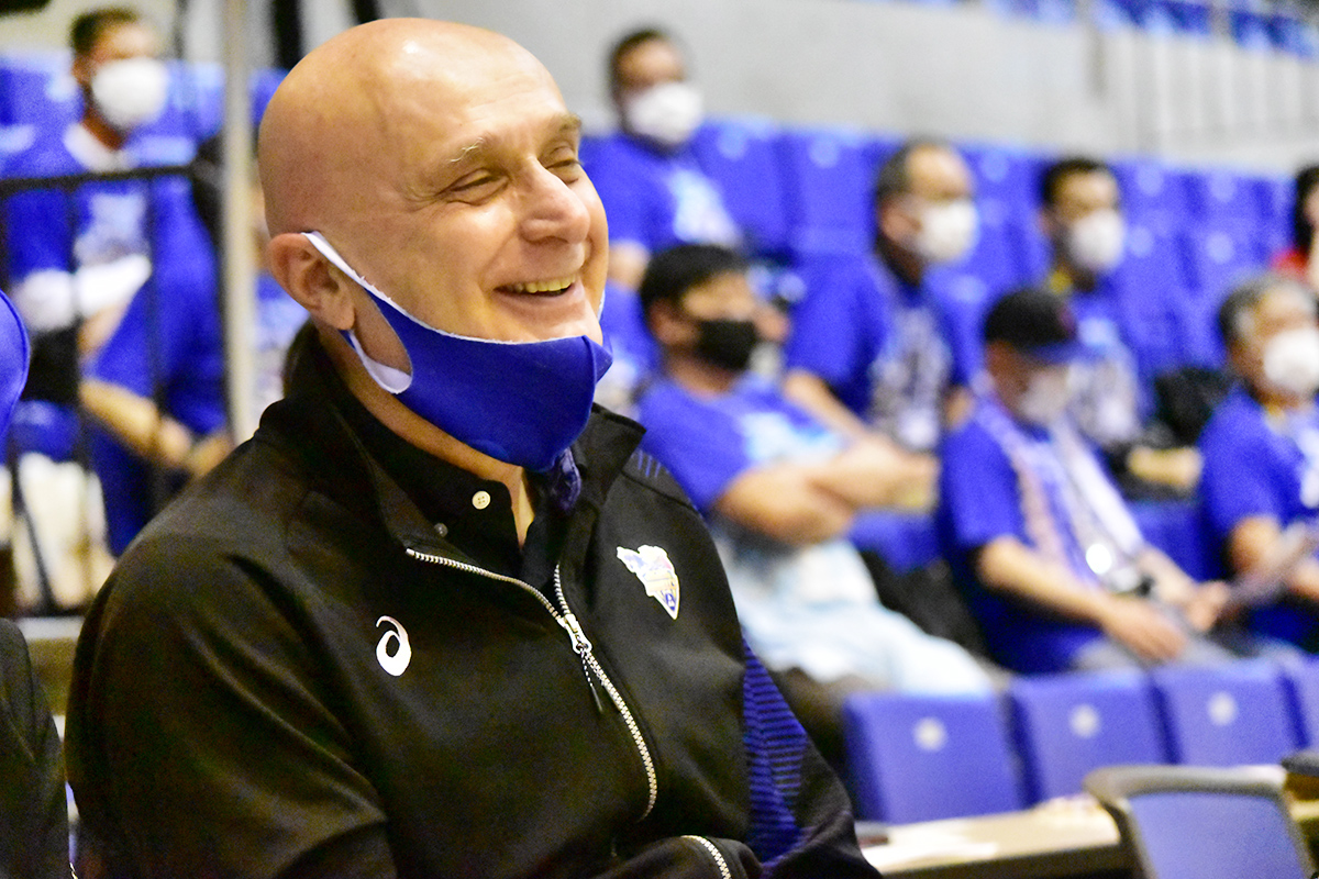 アントニオ・マルコス・レルバッキ監督