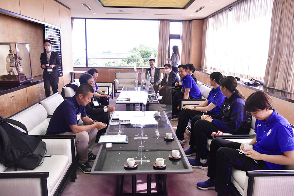 蓮田市長へシーズン終了の報告