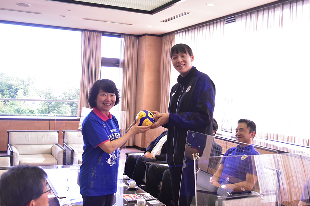 蓮田市長へシーズン終了の報告