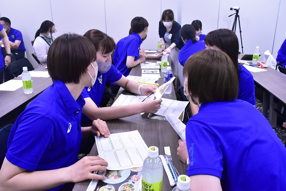 大塚製薬プレゼンツ　栄養講習会を行いました