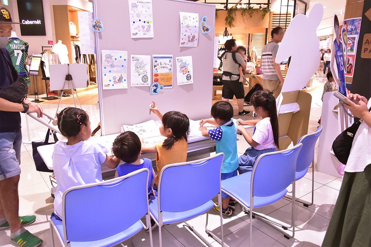 玉上尾メディックス×イオンモール上尾 バレーボール選手と一緒に！～親子バレーボール体験会～