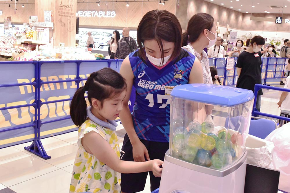 玉上尾メディックス×イオンモール上尾 バレーボール選手と一緒に！～親子バレーボール体験会～