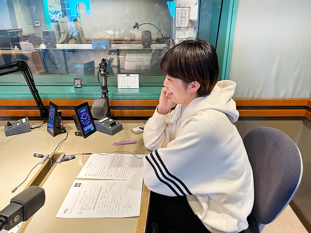 ジオ収録中の様子をお届け