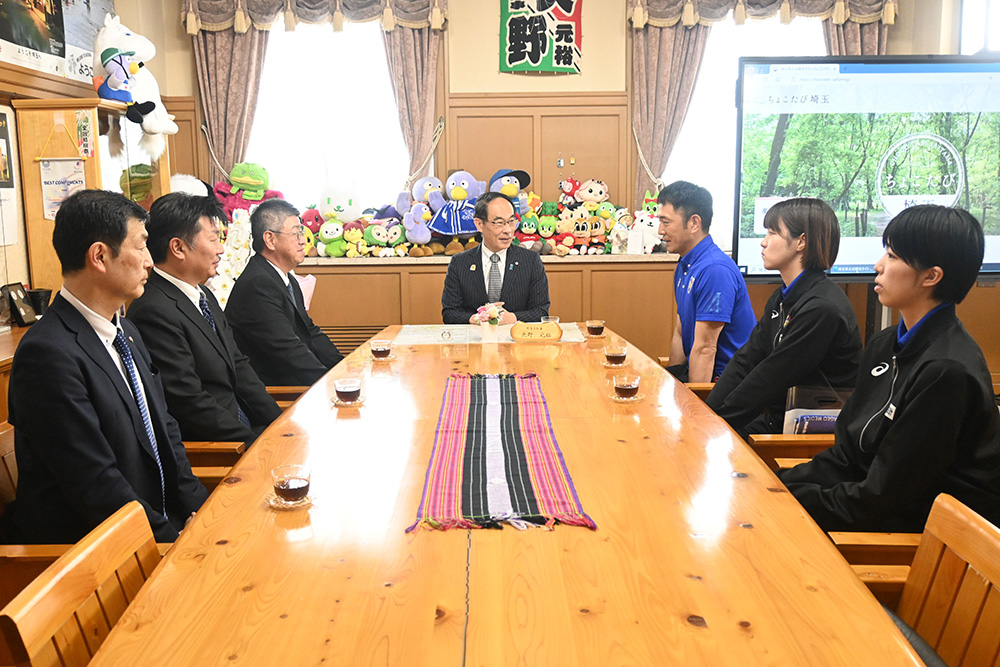 埼玉県知事、議長へ表敬訪問